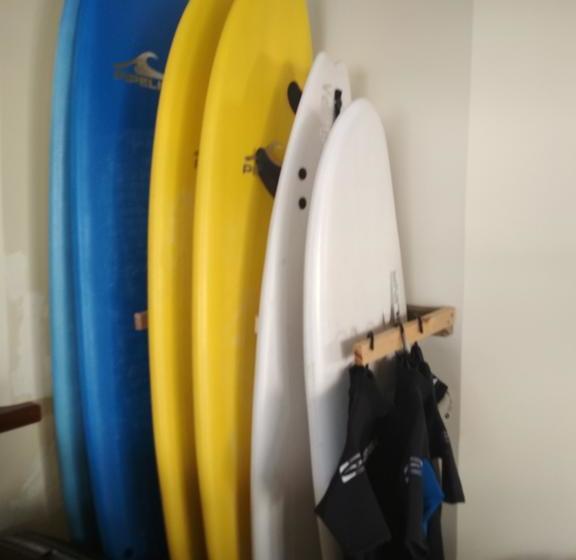 Alevines Playa El Emir Hostel & Suites