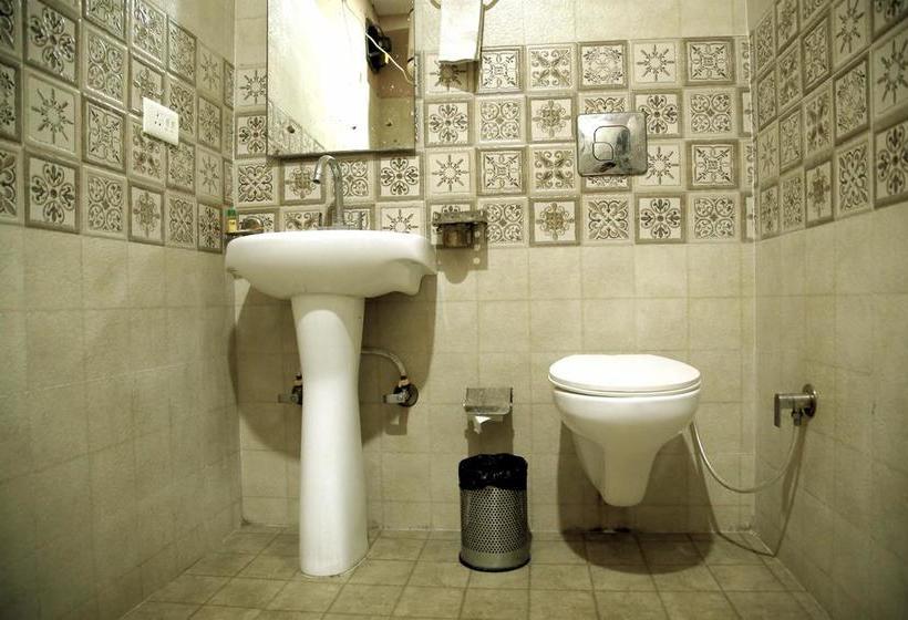 Fabhotel Purple Regency Zirakpur