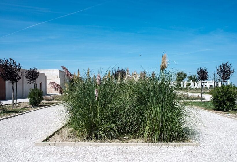 هتل Masseria Fontana Di Vite