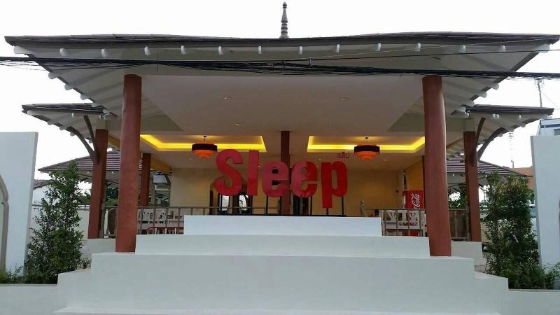هتل Sleep Station