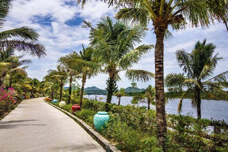 Sankofa Village Hill Resort And Spa
