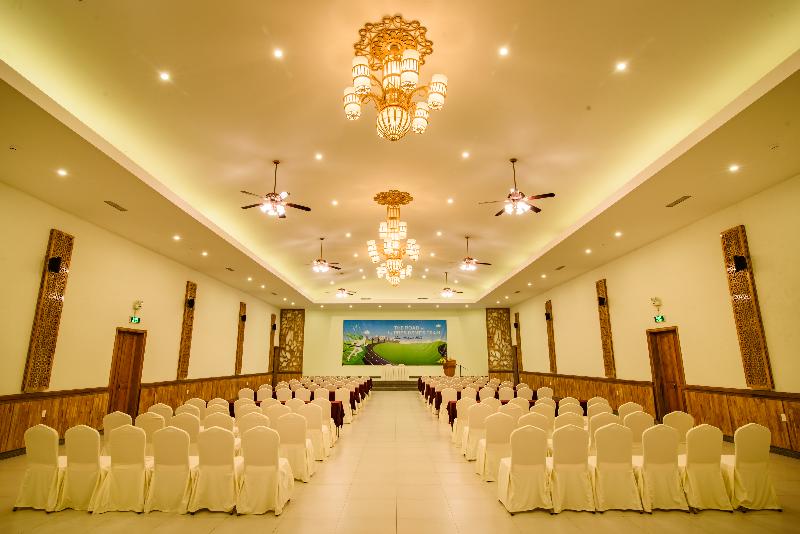 Sankofa Village Hill Resort And Spa