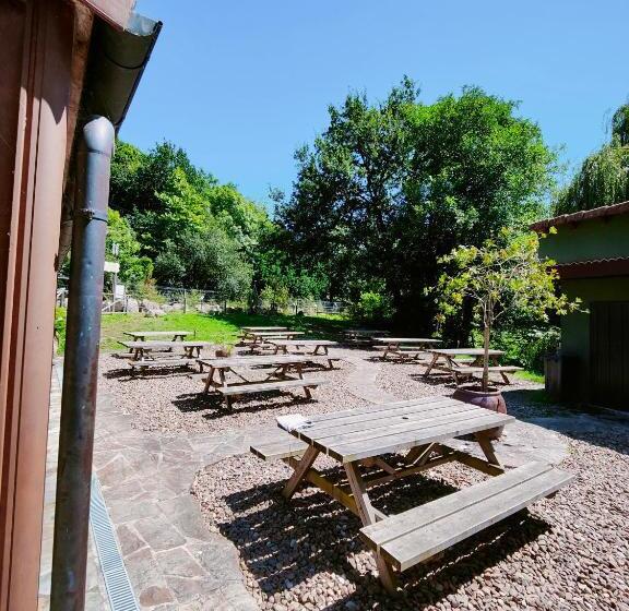 Albergue Los Nuberos Hostel