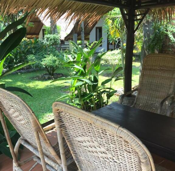 تختخواب و صبحانه Villa Paradise