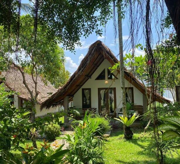 تختخواب و صبحانه Villa Paradise