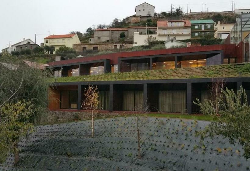 בית מלון כפרי Longroiva  Rural