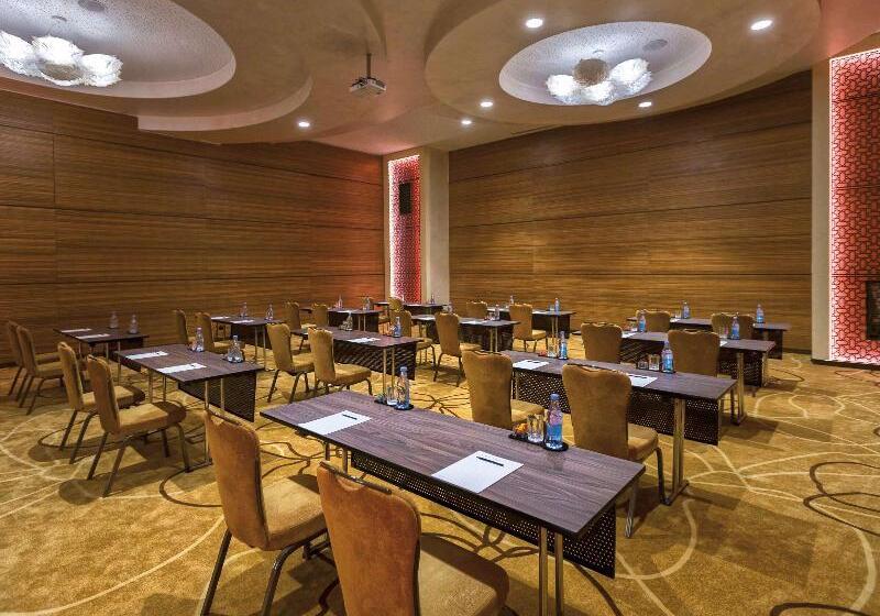 Fotos del hotel Mövenpick  Du Lac Tunis:  52