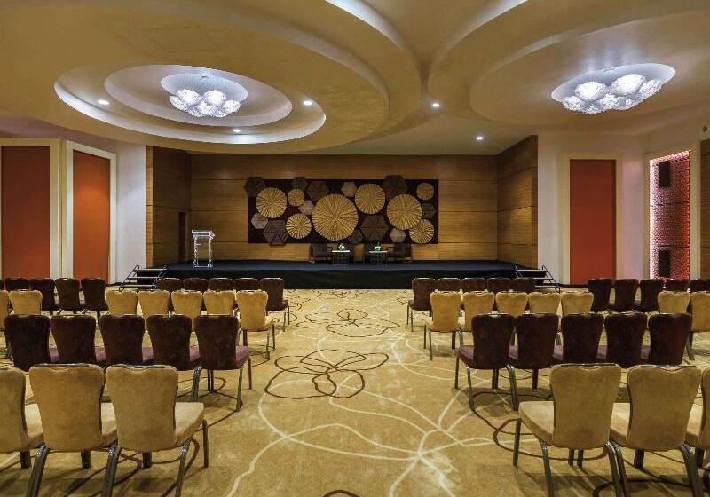 Fotos del hotel Mövenpick  Du Lac Tunis:  29