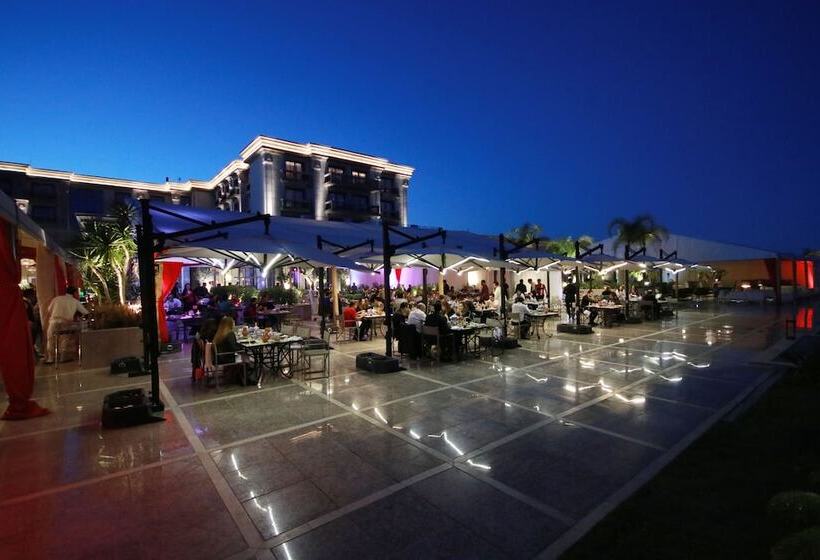 Fotos del hotel Mövenpick  Du Lac Tunis:  70