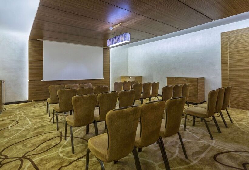 Fotos del hotel Mövenpick  Du Lac Tunis:  72