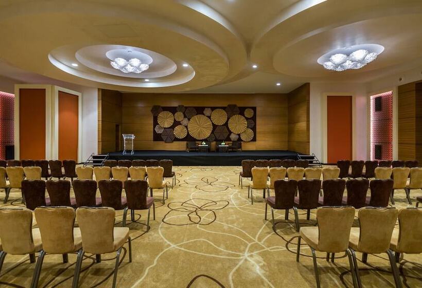 Fotos del hotel Mövenpick  Du Lac Tunis:  68