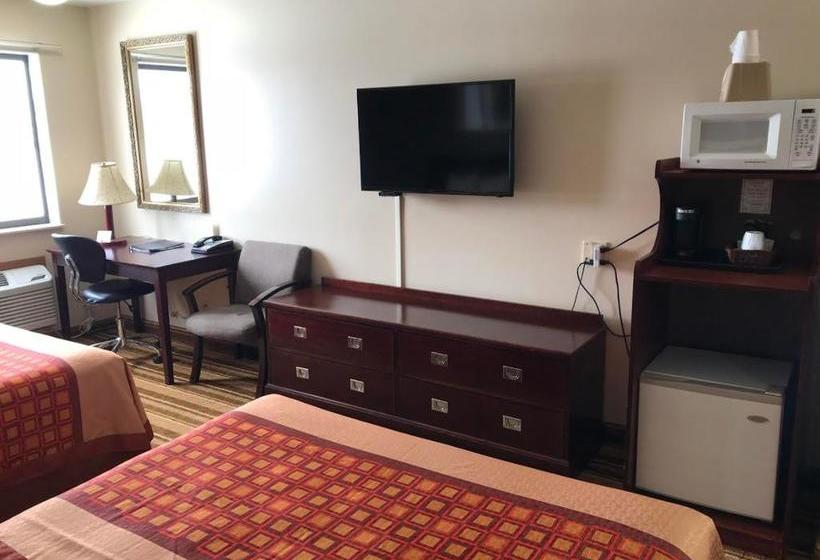Мотель Heartland Hotel & Suites