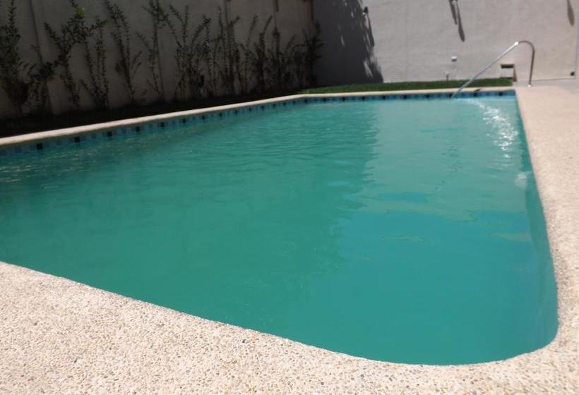 Nuevo Hotel Constitucion