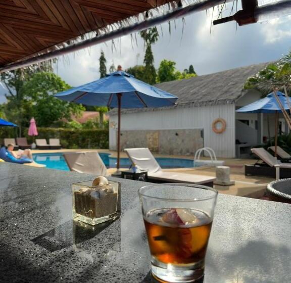 Adarin Beach Resort
