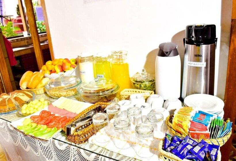 تختخواب و صبحانه Hostal Comarca Imperial