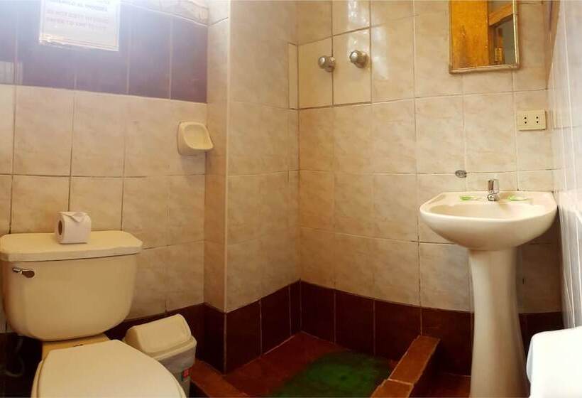 تختخواب و صبحانه Hostal Comarca Imperial