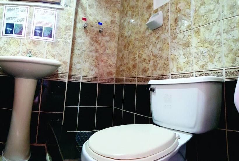 تختخواب و صبحانه Hostal Comarca Imperial