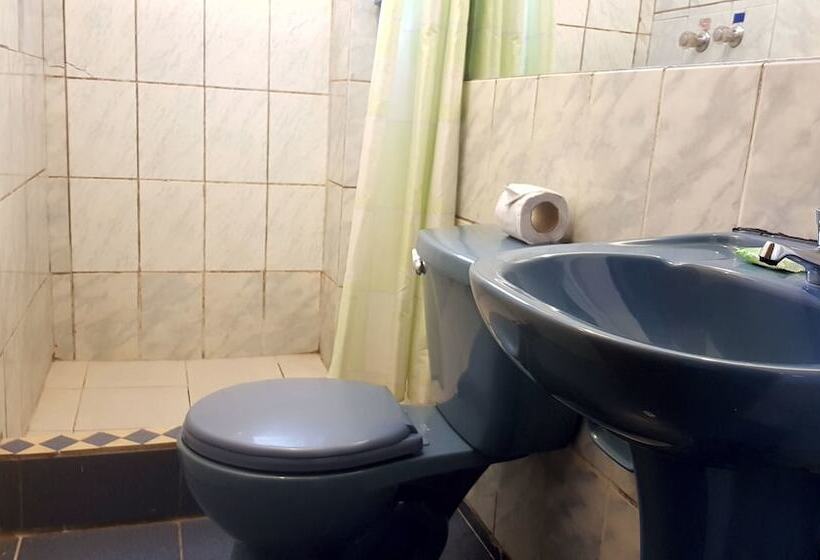 تختخواب و صبحانه Hostal Comarca Imperial