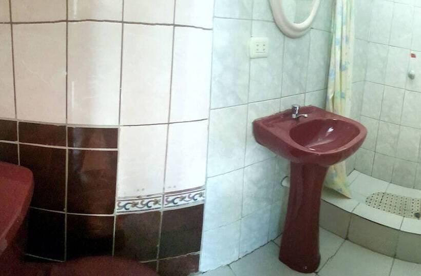 تختخواب و صبحانه Hostal Comarca Imperial