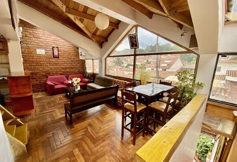 تختخواب و صبحانه Hostal Comarca Imperial