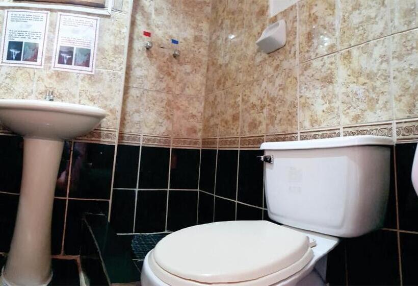 تختخواب و صبحانه Hostal Comarca Imperial