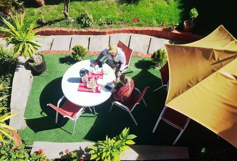 تختخواب و صبحانه Hostal Comarca Imperial