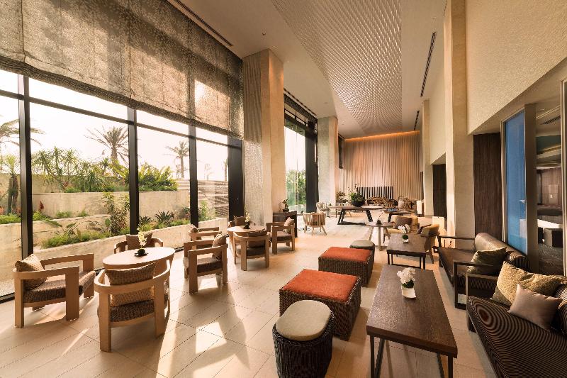 فندق Doubletree By Hilton Okinawa Chatan Resort