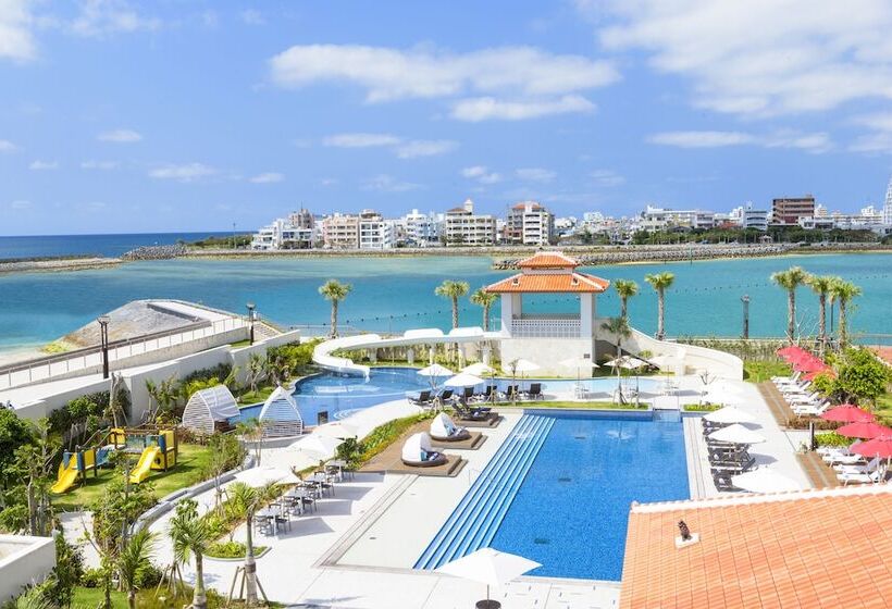 فندق Doubletree By Hilton Okinawa Chatan Resort