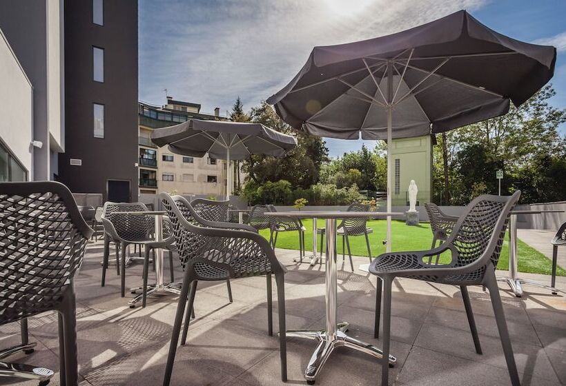 هتل Essence Inn Marianos