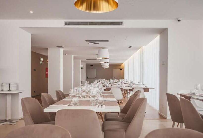 هتل Essence Inn Marianos
