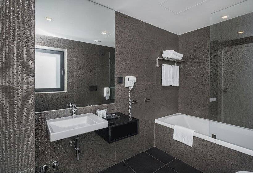 هتل Essence Inn Marianos