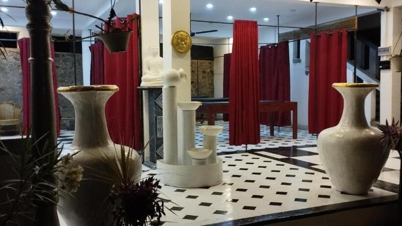 هتل Nirvana Beach Boutique