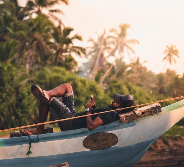 هتل Nirvana Beach Boutique