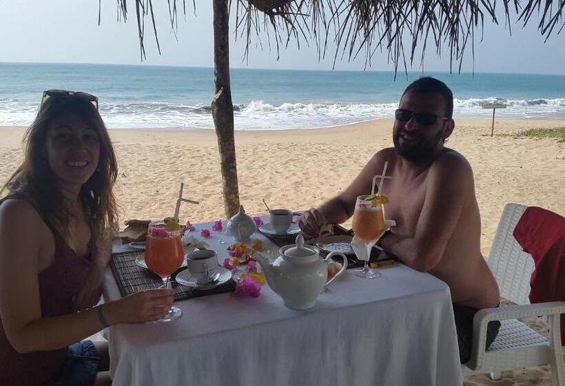 هتل Nirvana Beach Boutique