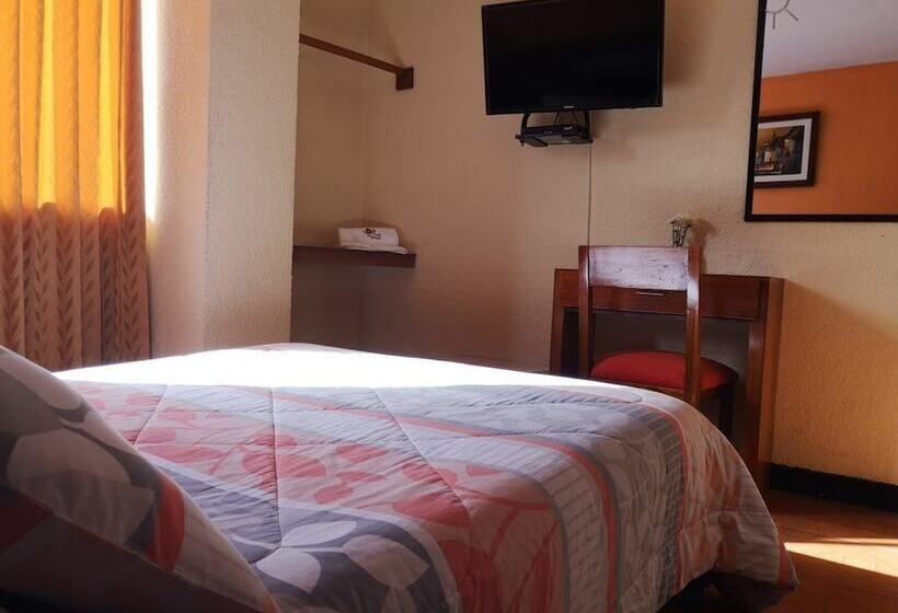 هتل Rincon De La Alameda