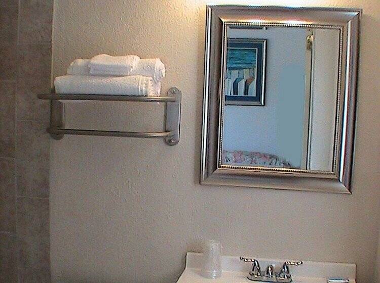 فندق على الطريق At Home Express Tangerine Inn