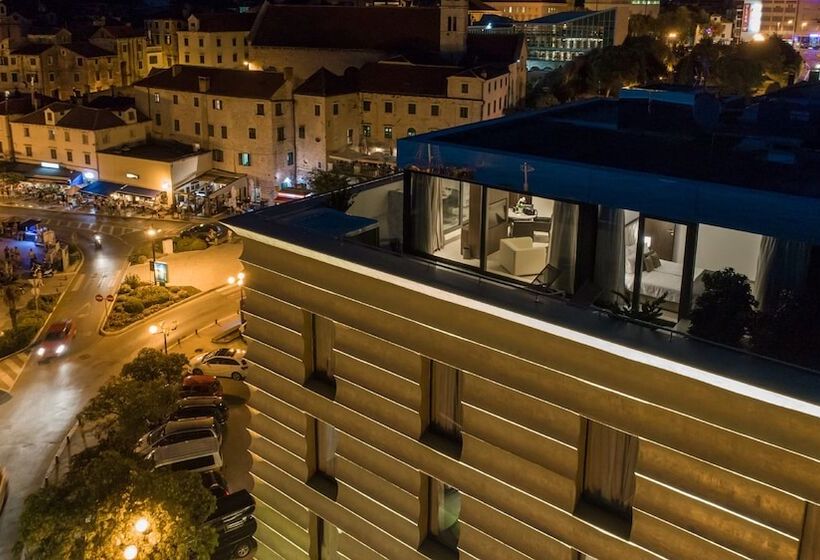 酒店 Bellevue Superior City