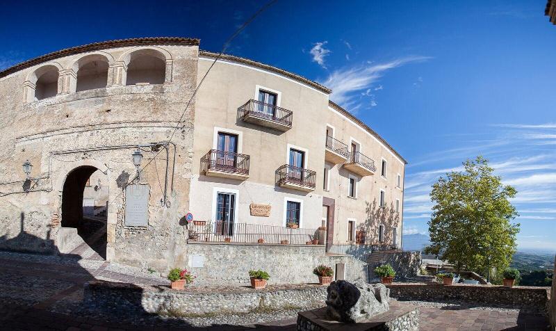 酒店 Castello Di Altomonte