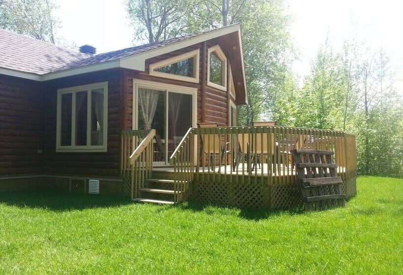 هتل Chalets & Spa Lac Saint Jean