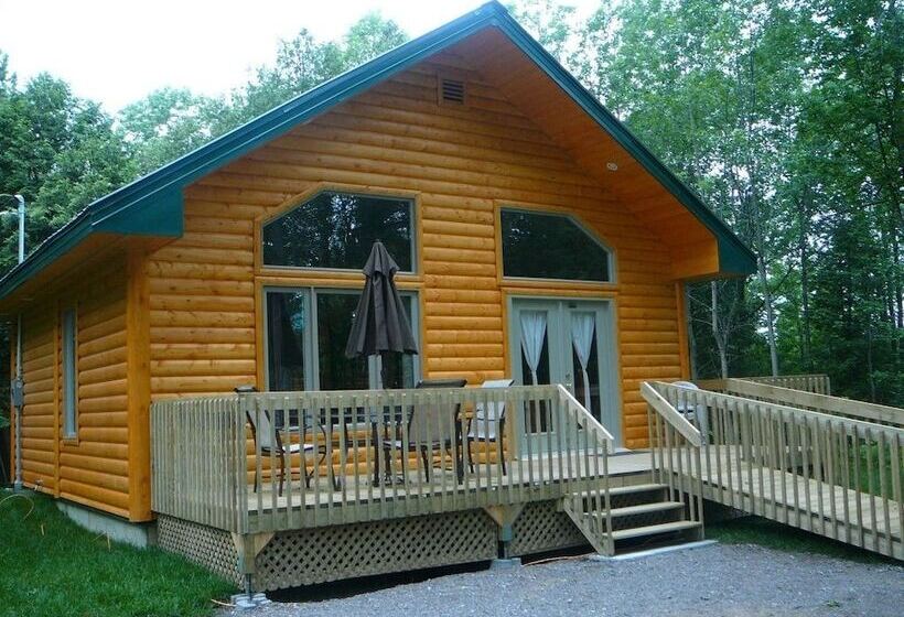 هتل Chalets & Spa Lac Saint Jean