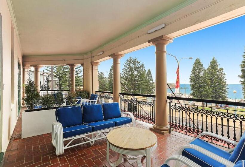 هتل Coogee Bay