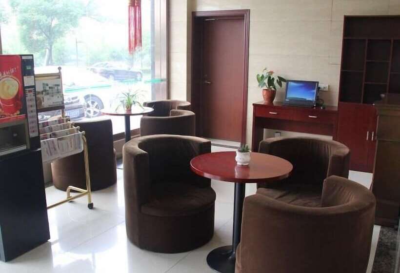 ホテル Greentree Inn Zhangjiagang Jinfeng Town Xintiandi Express