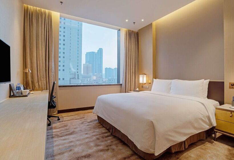 هتل Hilton Shenyang