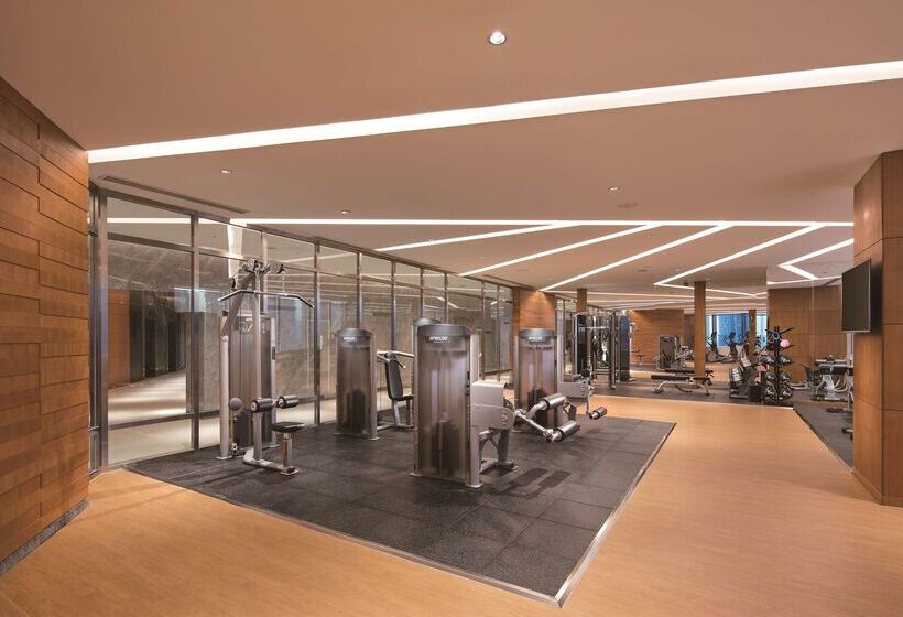 هتل Hilton Shenyang