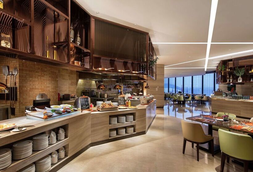 هتل Hilton Shenyang