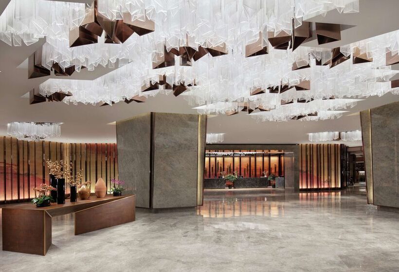 هتل Hilton Shenyang