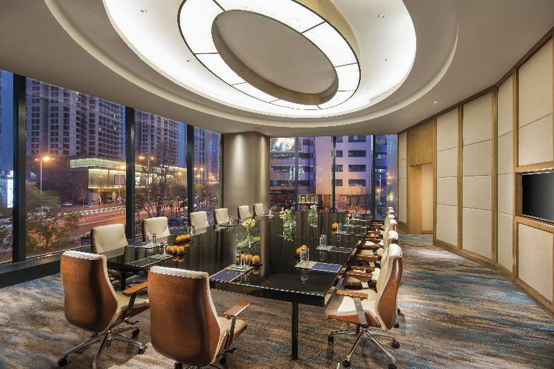 هتل Hilton Shenyang