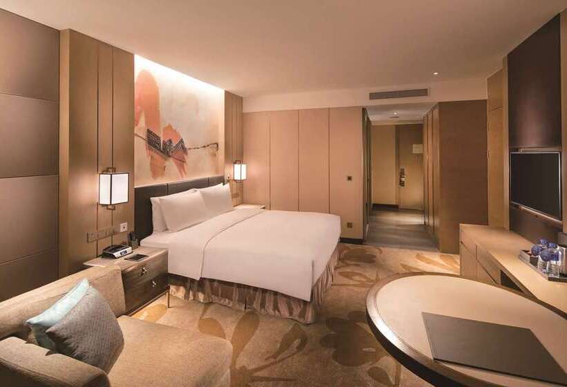 هتل Hilton Shenyang