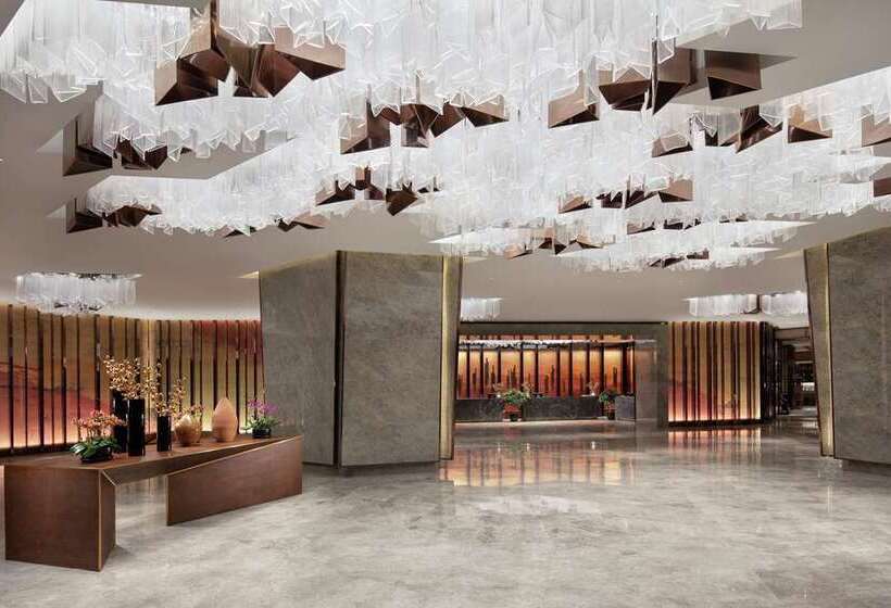 هتل Hilton Shenyang
