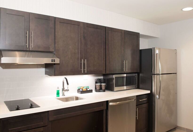 هتل Homewood Suites By Hilton North Charleston